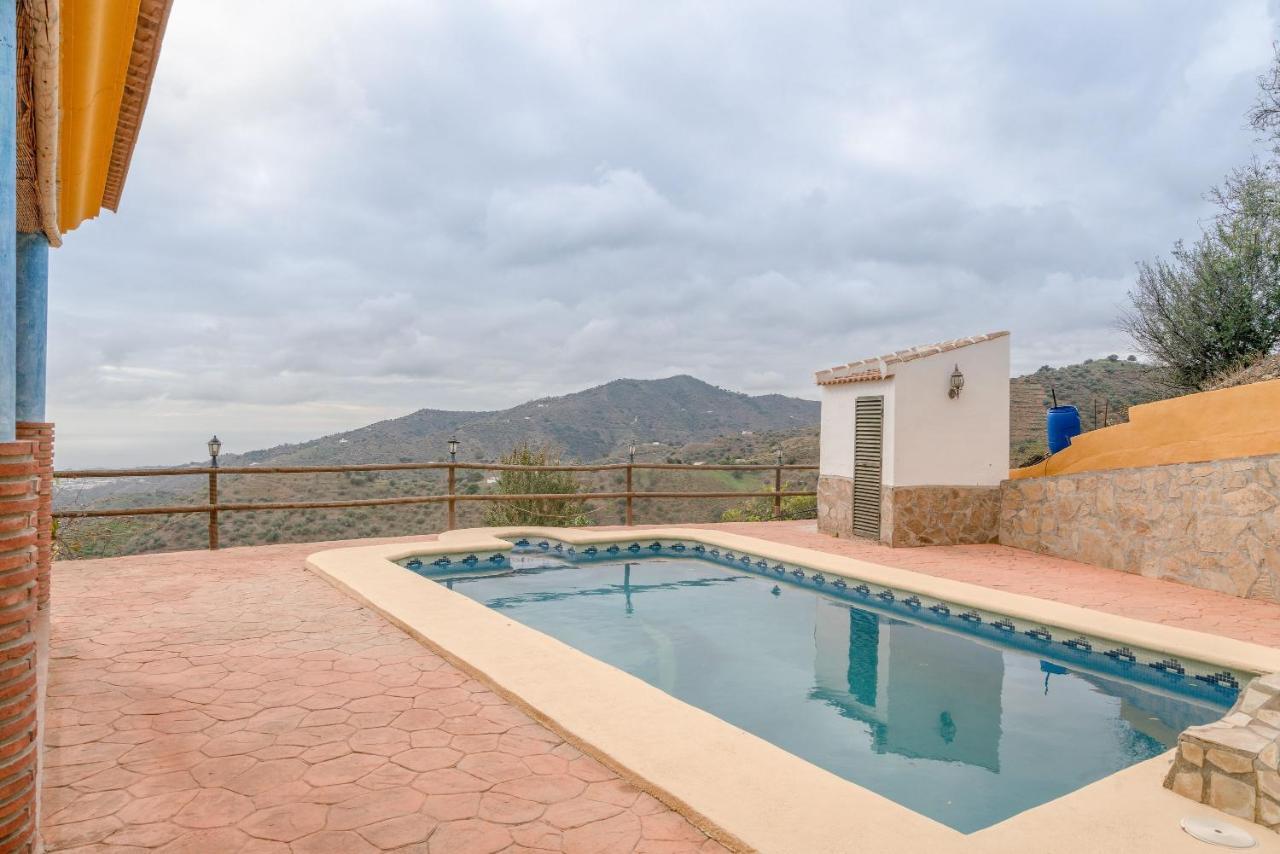 Villa Cortijo La Encina à Sayalonga Extérieur photo
